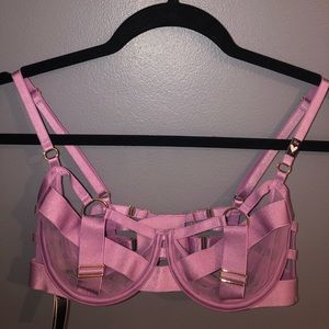 Victorias Secret Very Sexy Strappy Bra